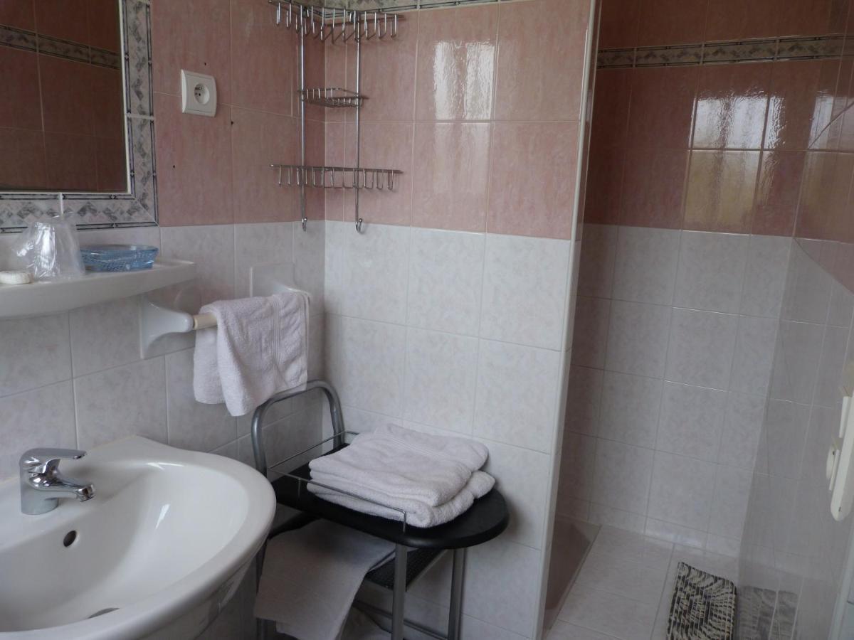 Hotel La Caravelle Фрежус Екстер'єр фото